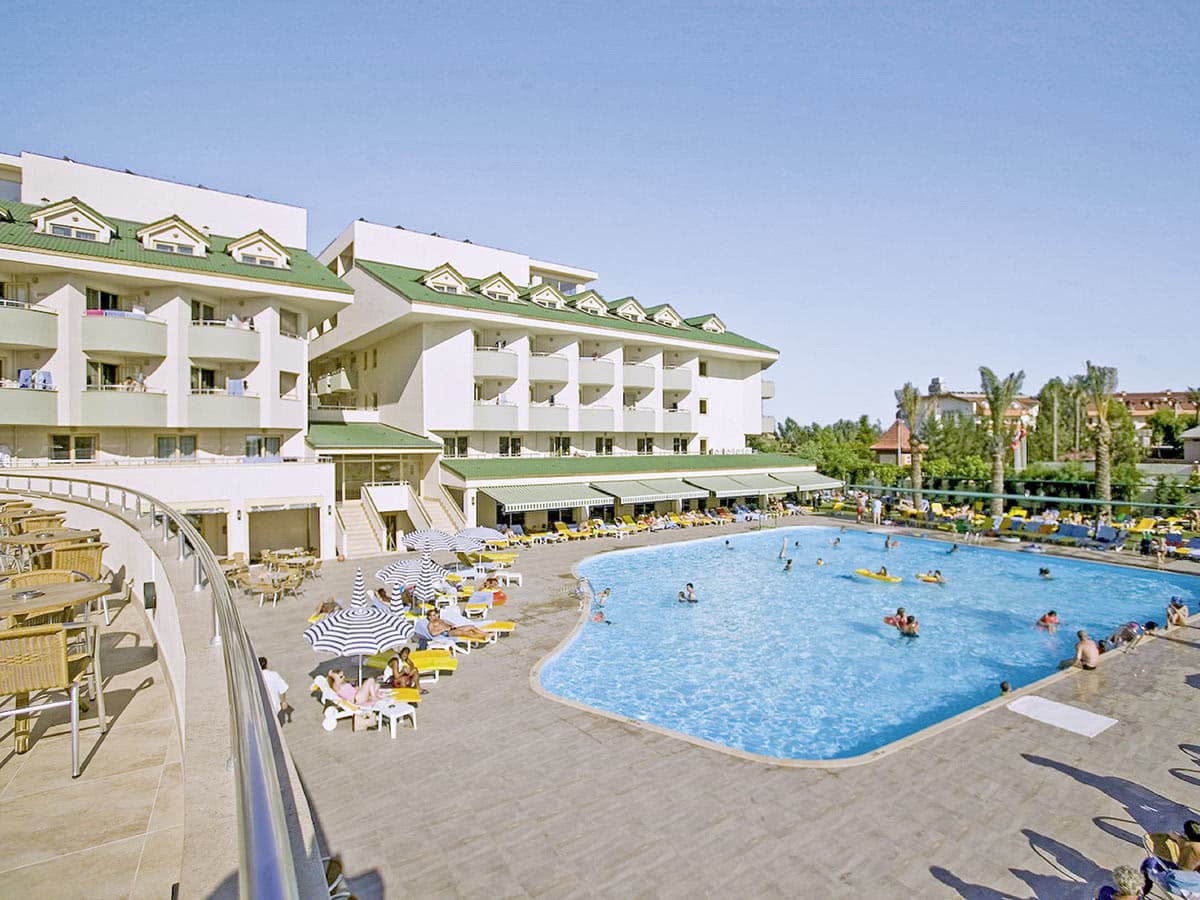 Hotel Side Breeze