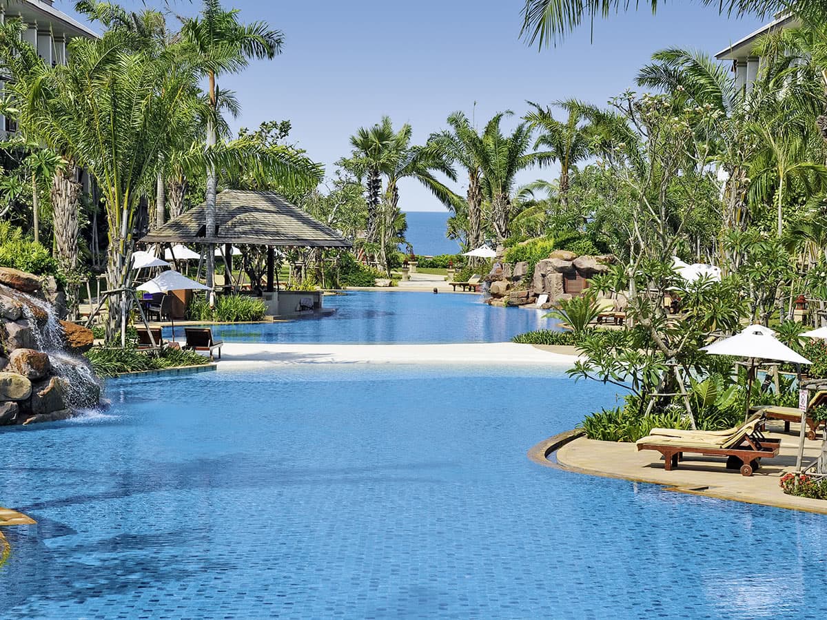 Ravindra Beach Resort