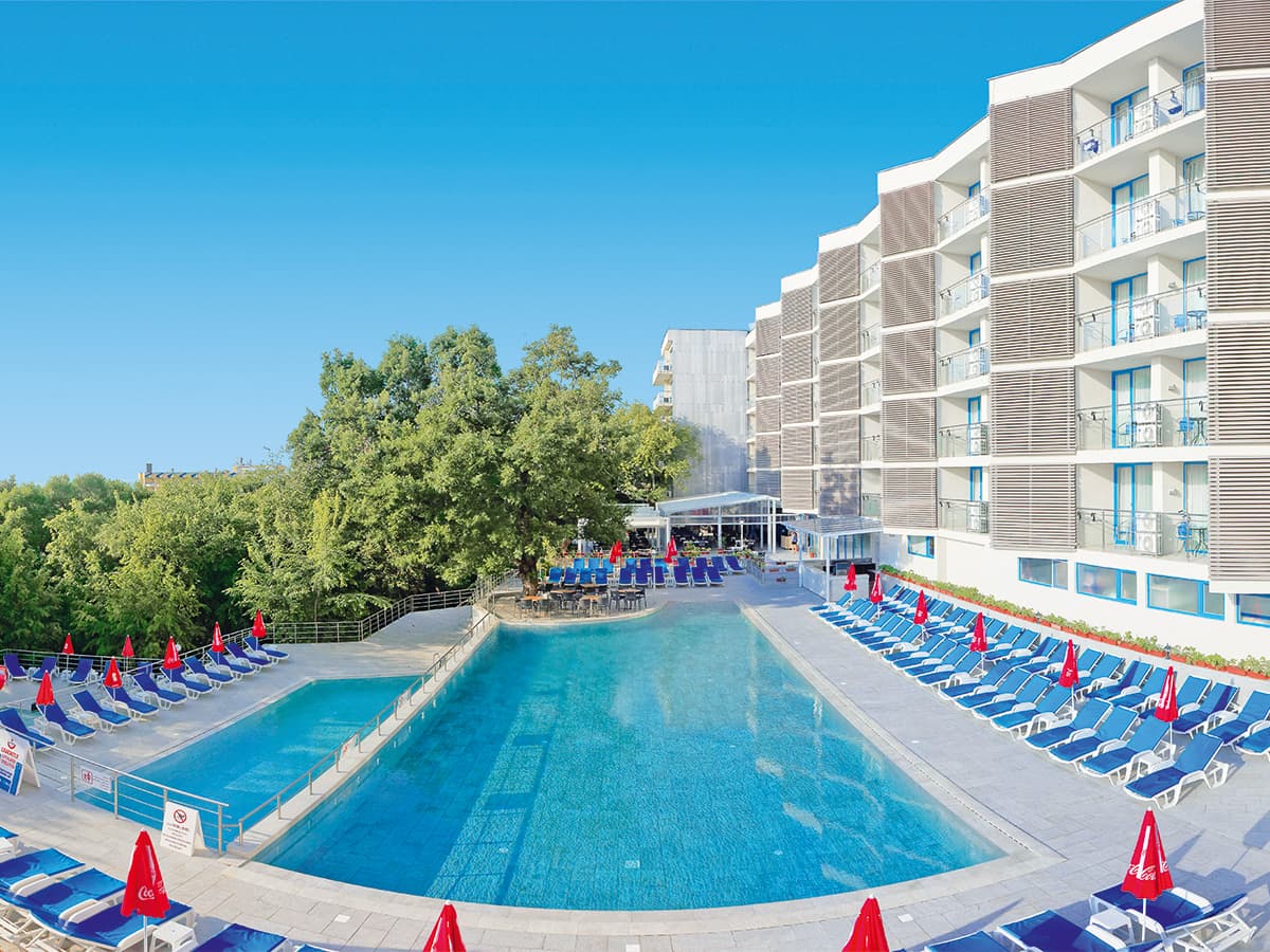 Hotel Slavey