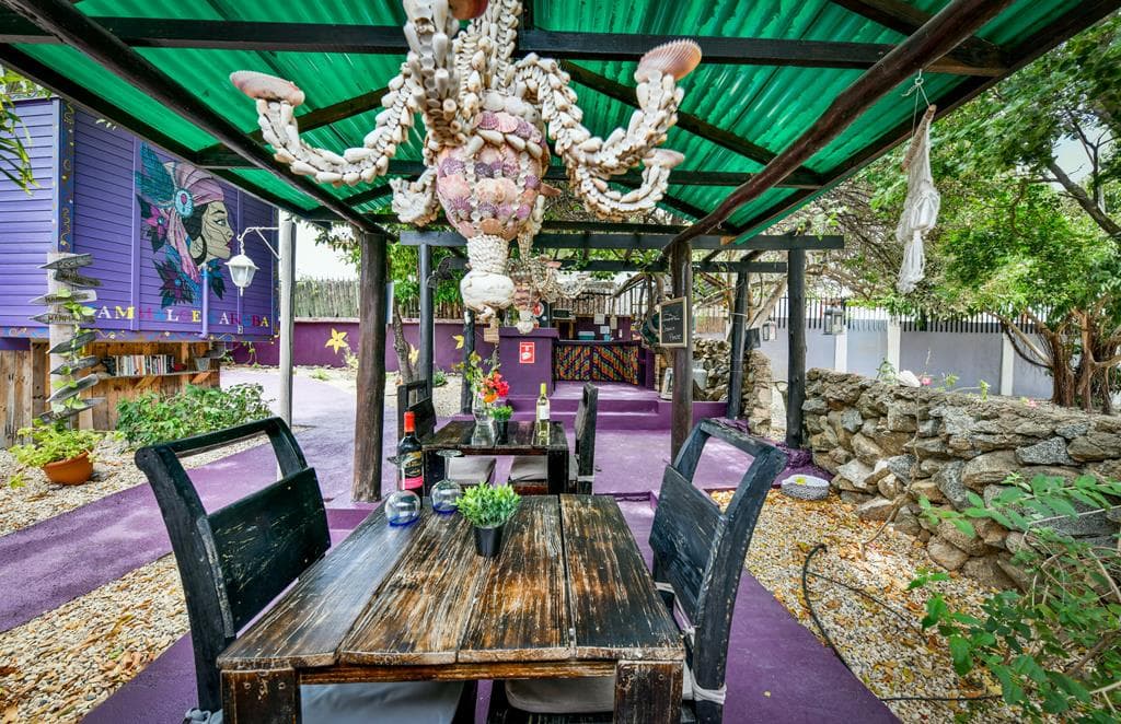 Mammaloe's Bed & Breakfast 2