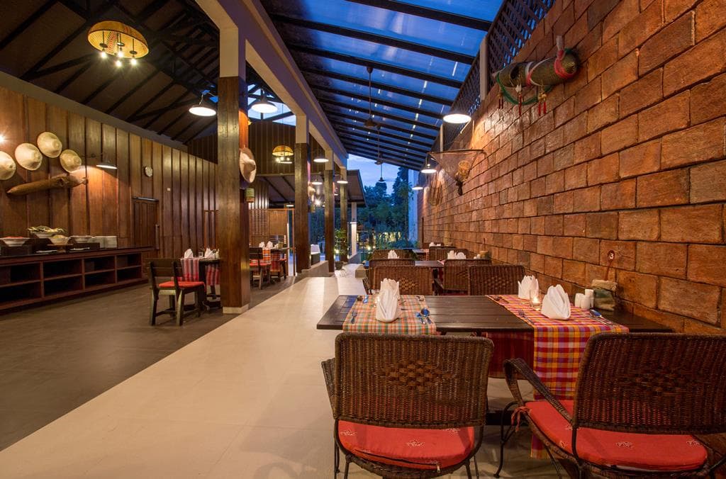 The Leaf on the Sands by Katathani 2