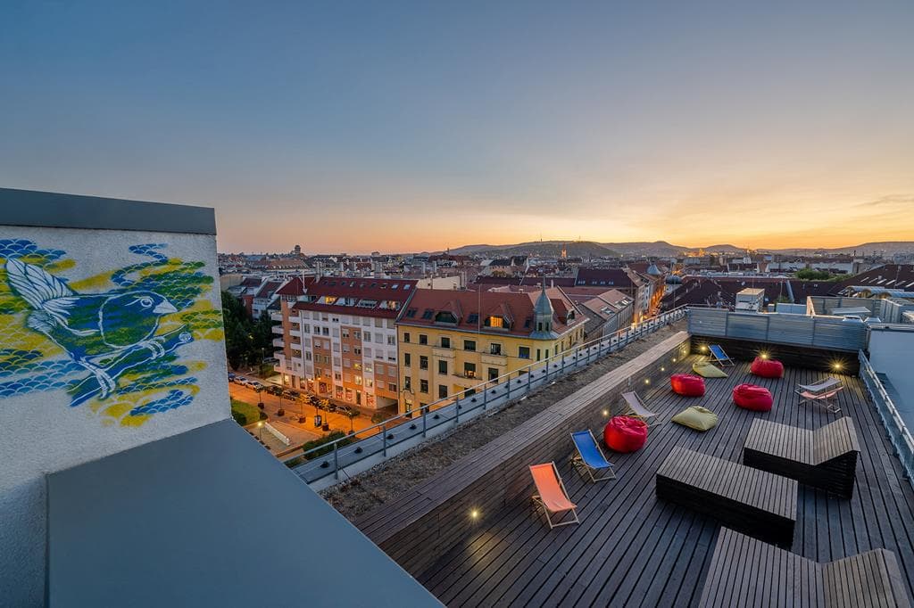 Dean's Home Budapest