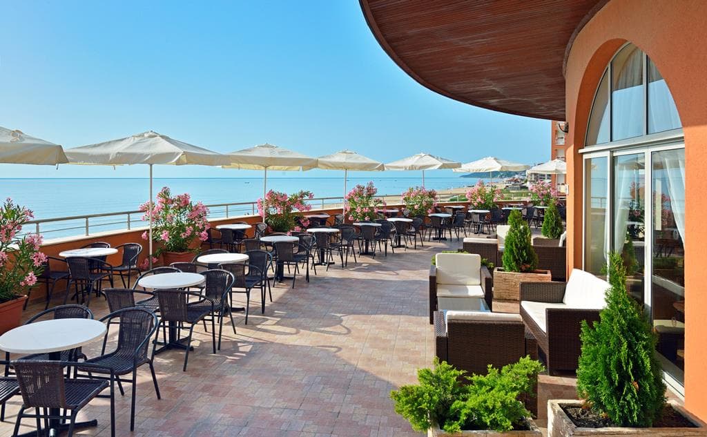 Sol Luna Bay Resort 4