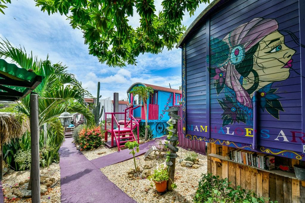 Mammaloe's Bed & Breakfast 3