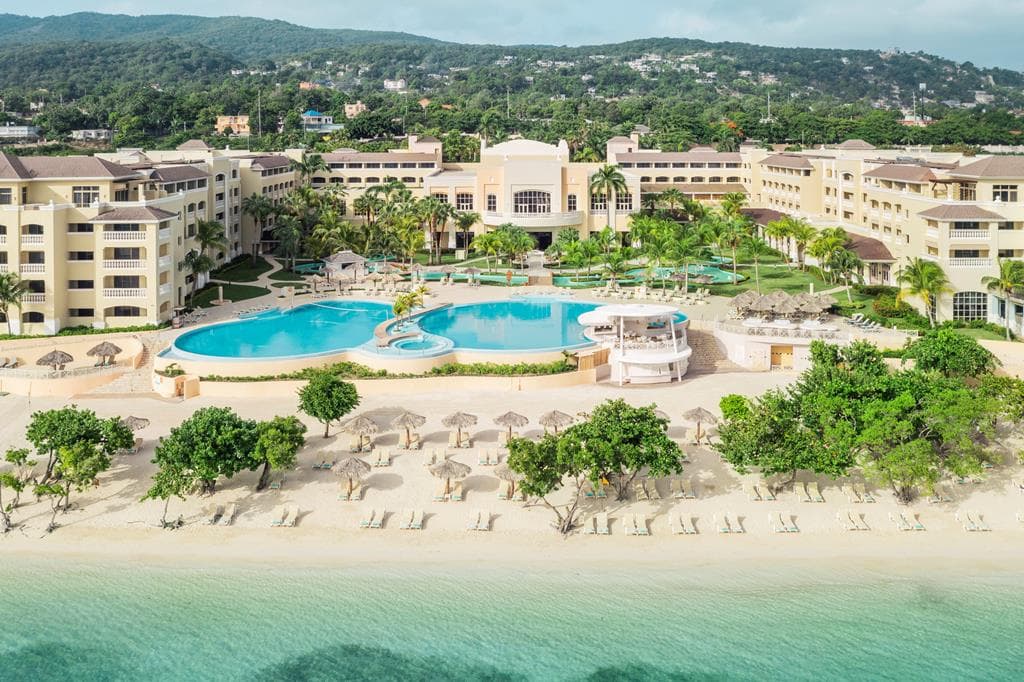 Iberostar Waves Rose Hall Beach 2