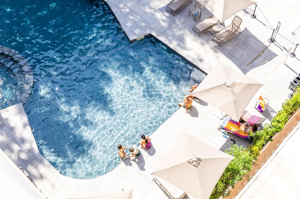 Executive Evolution Hotel