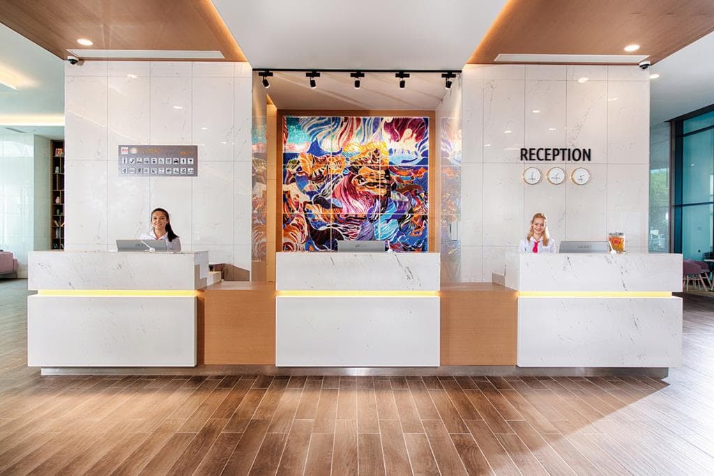 Secrets Sunny Beach Resort & Spa 2