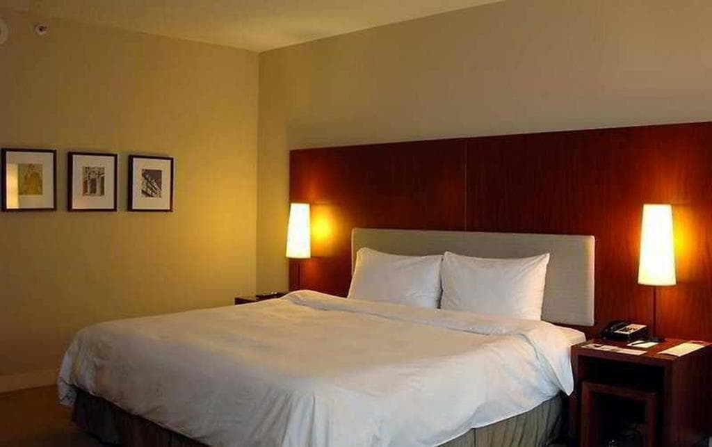 Hilton Toronto 4