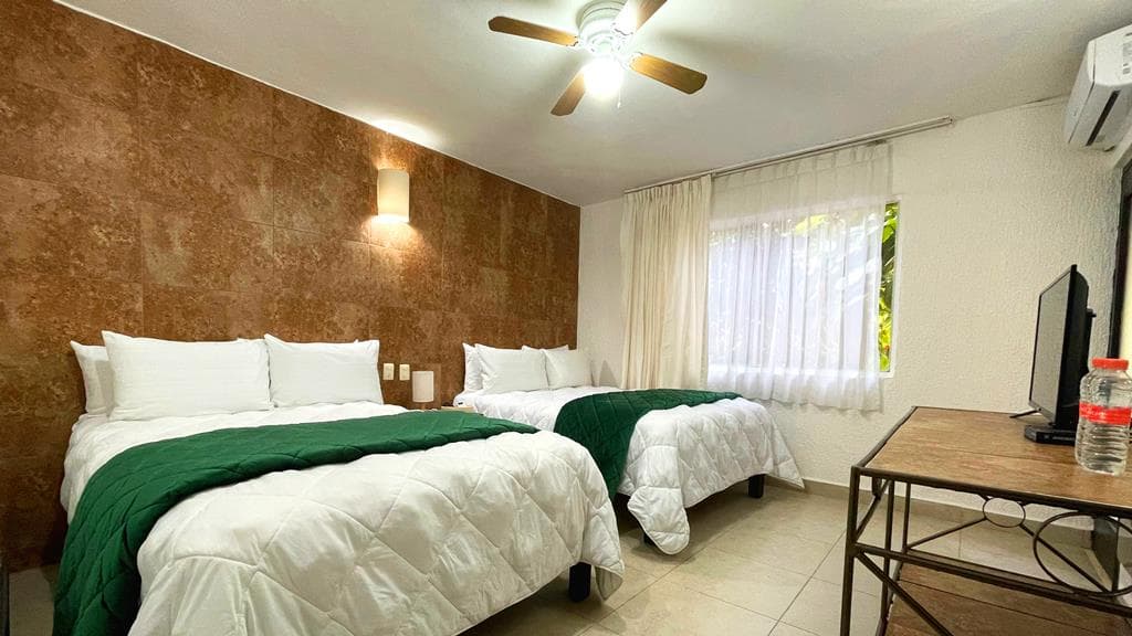 Tukan Hotel Playa Del Carmen 1