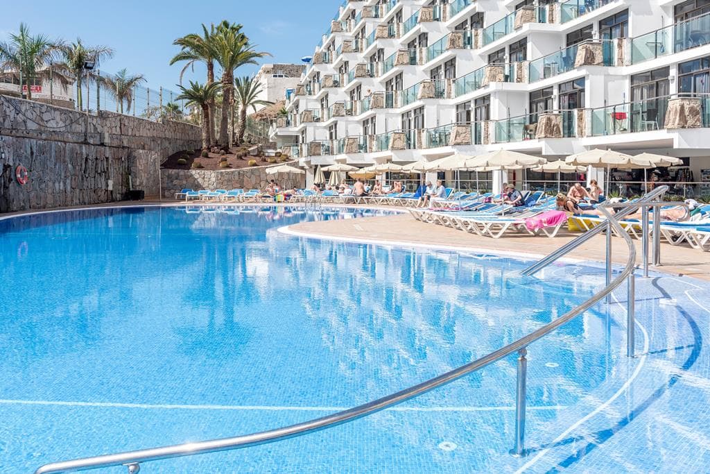 Revoli Playa Apartments