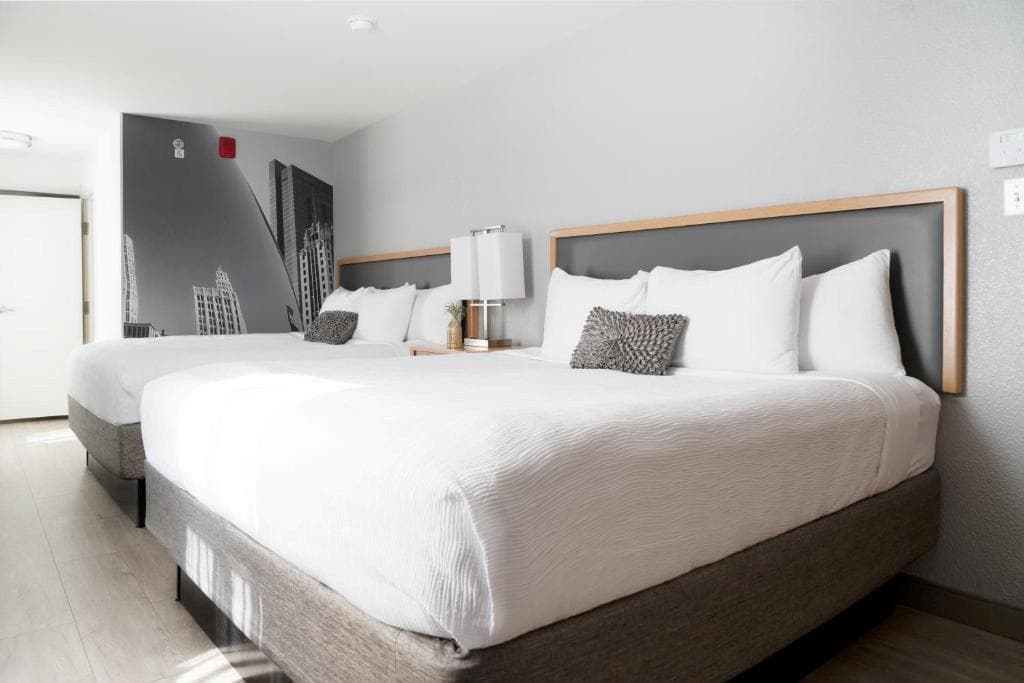 Saint Clair Magnificent Mile 2