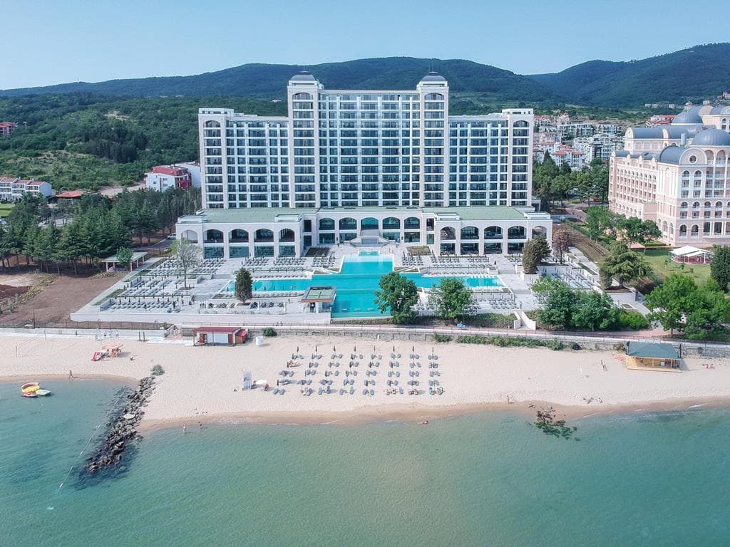 Ultiem genieten: 8 dagen Secrets Sunny Beach Resort & Spa vanaf €1537