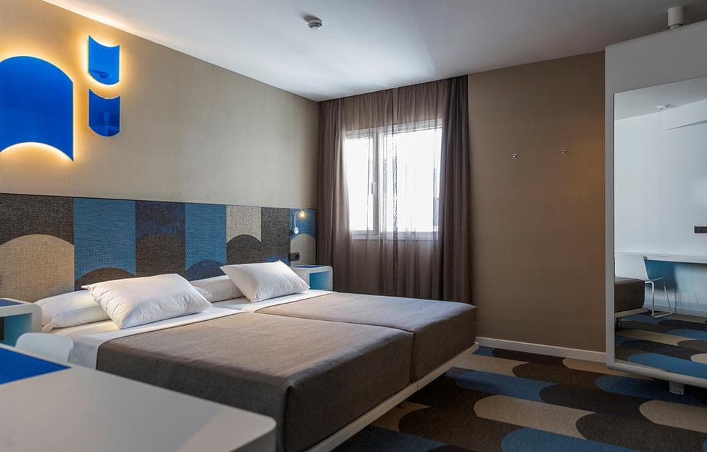 Macia Sevilla Kubb 1