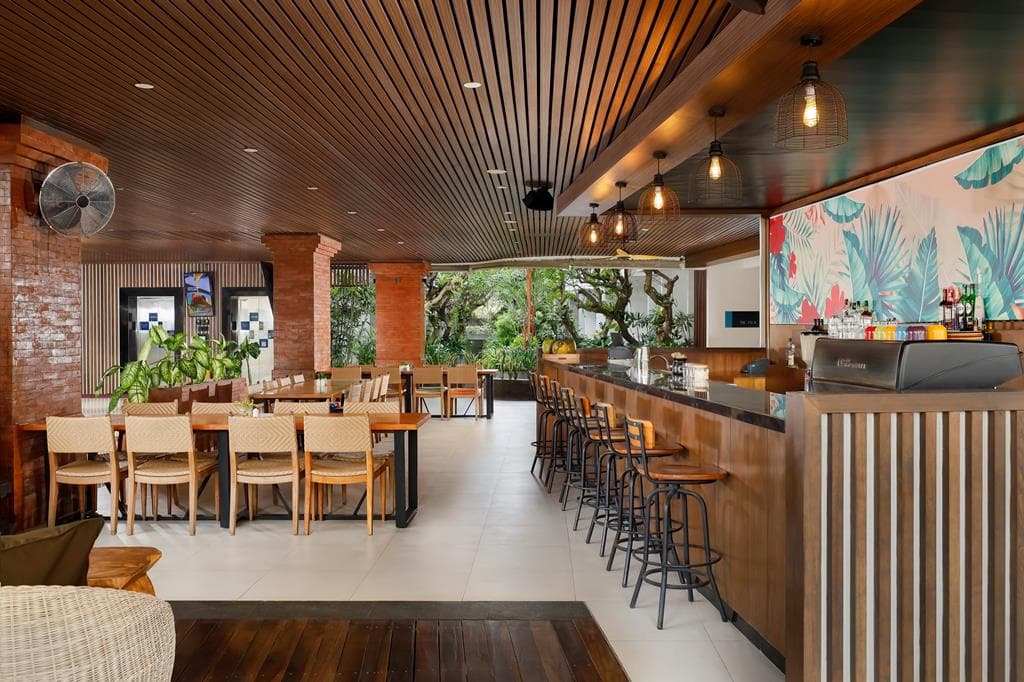 Aston Canggu Beach Resort 4