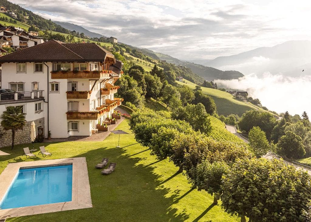 Egger Apartments & Suites