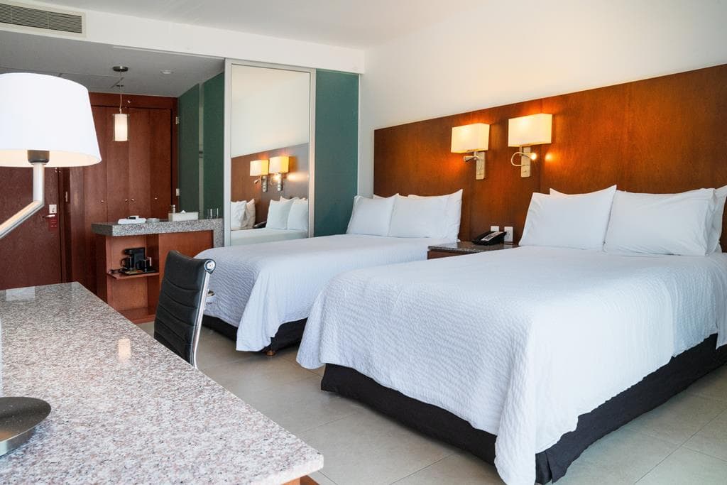 Fiesta Inn Playa Del Carmen 1