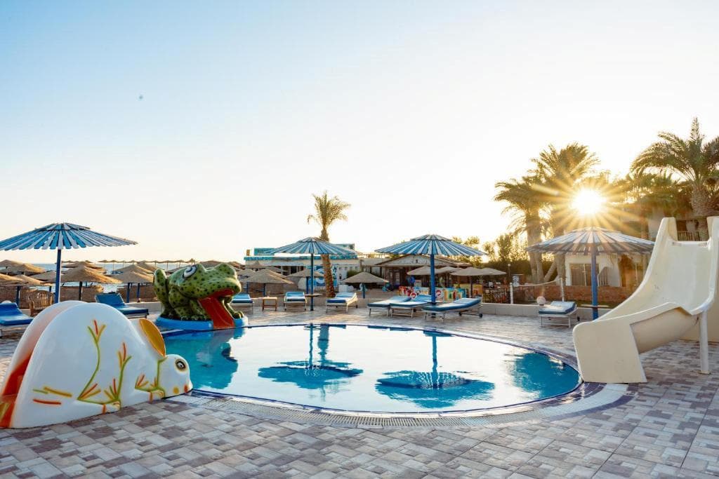 Empire Beach Resort 3