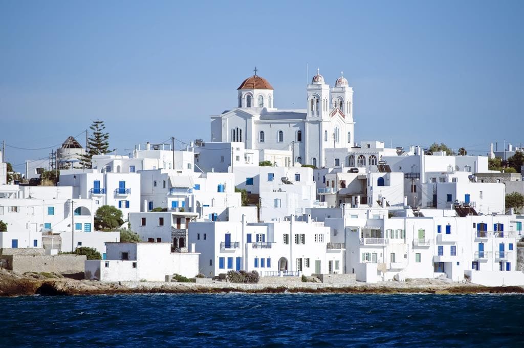 Ultiem genieten: 15-daags eilandhoppen Paros, Naxos & Santorini €1405