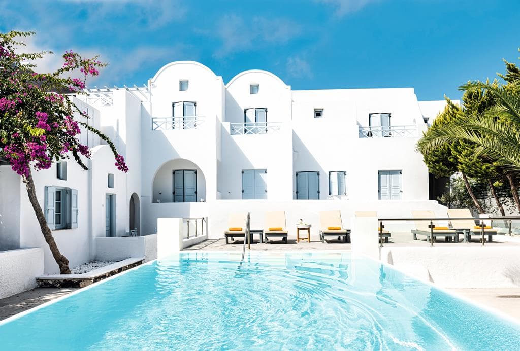 Ultiem genieten op Santorini: Kastelli Resort in Kamari, 8 dagen €1433
