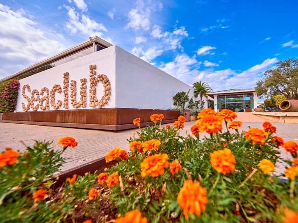 Sea Club Resort