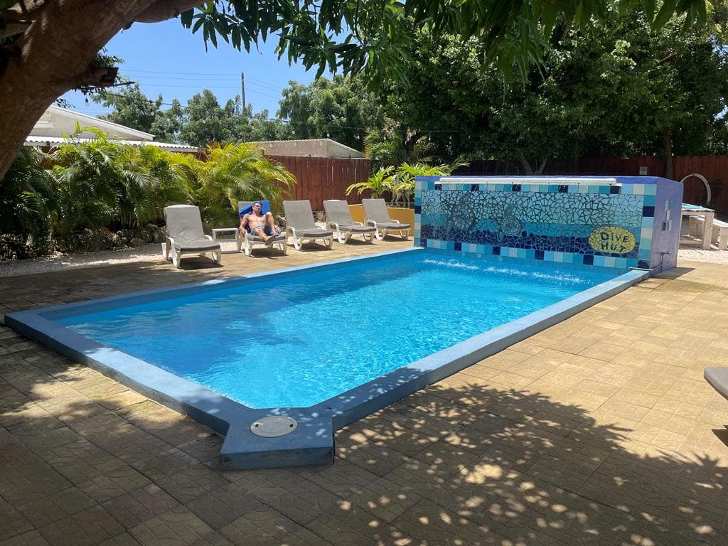 Bonaire Fun & Tropicana