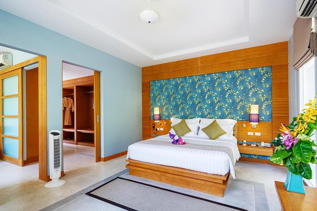 Apsara Beachfront Resort & Villa 2