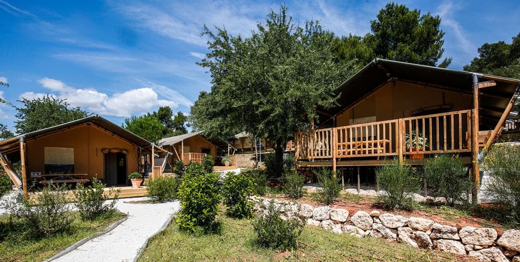 Arena One 99 Glamping