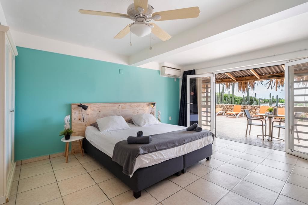 Hillside Resort Bonaire 3