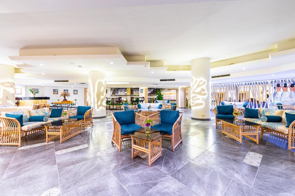 Flamenco Beach Resort 4