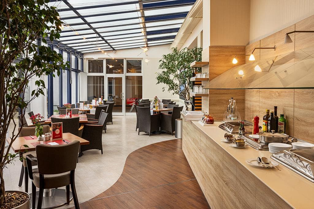 Amedia Hotel Dresden Elbpromenade by Wyndham 2