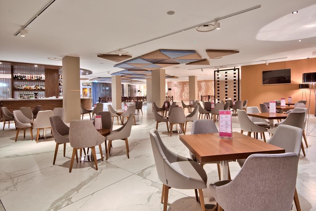 Doubletree by Hilton Malta 4