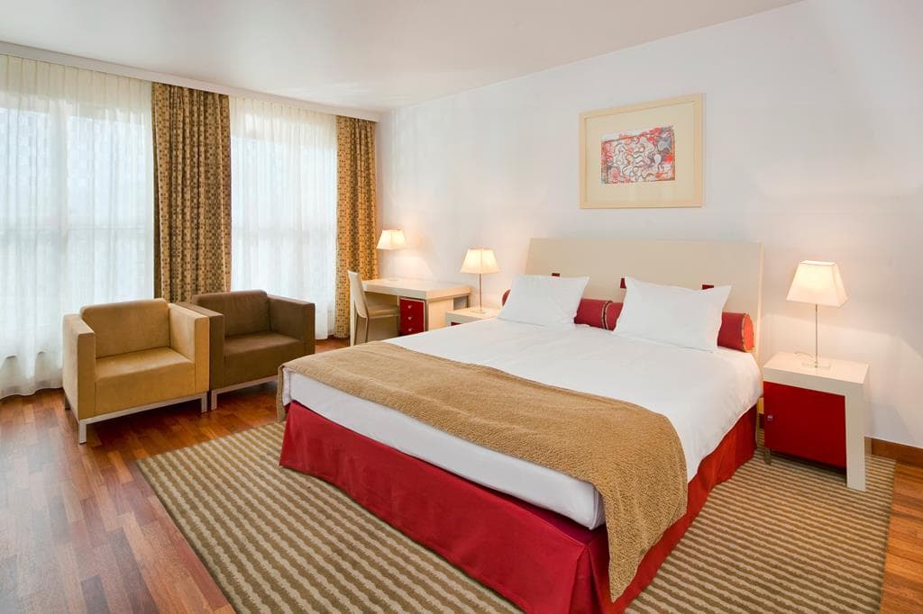 Mamaison Residence Diana Warsaw 1