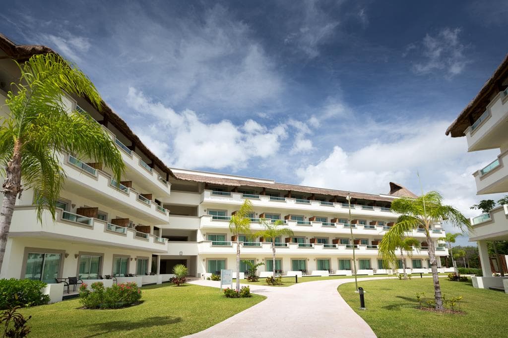 Wauw-factor in Riviera Maya: 9 dagen BlueBay Grand Esmeralda €1.262