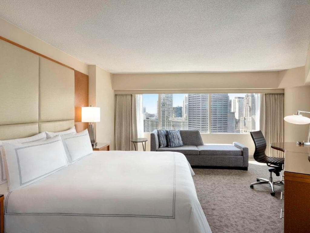 Swissotel Chicago 2