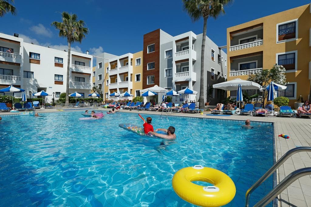 Topdeal: 8 dagen Damon Kefalos Paphos voor €743 – Jouw Cyprus avontuur!