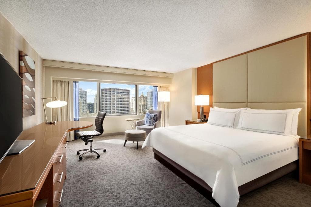 Swissotel Chicago 1