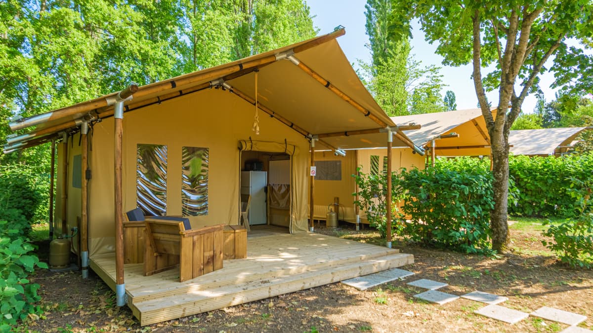 SLOW LODGE
