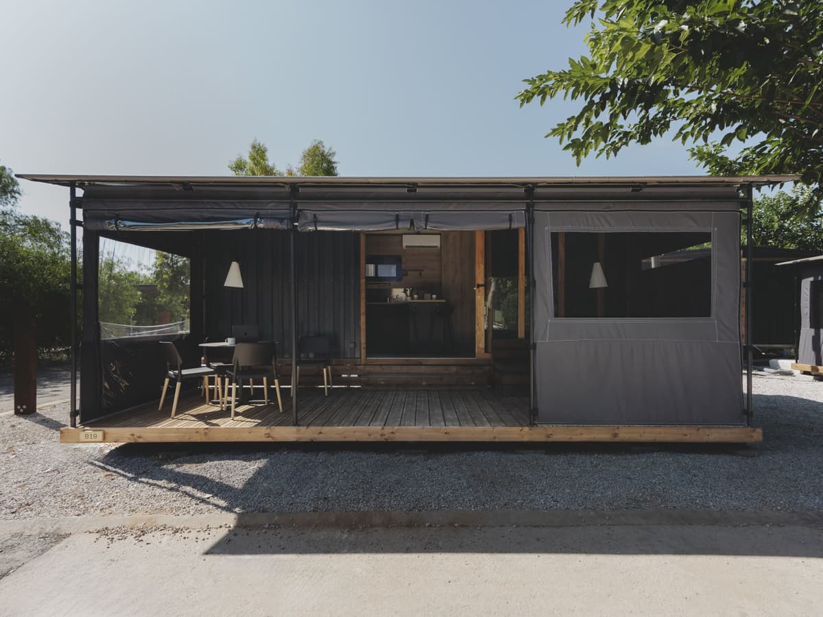 TINY HOME FAMILY