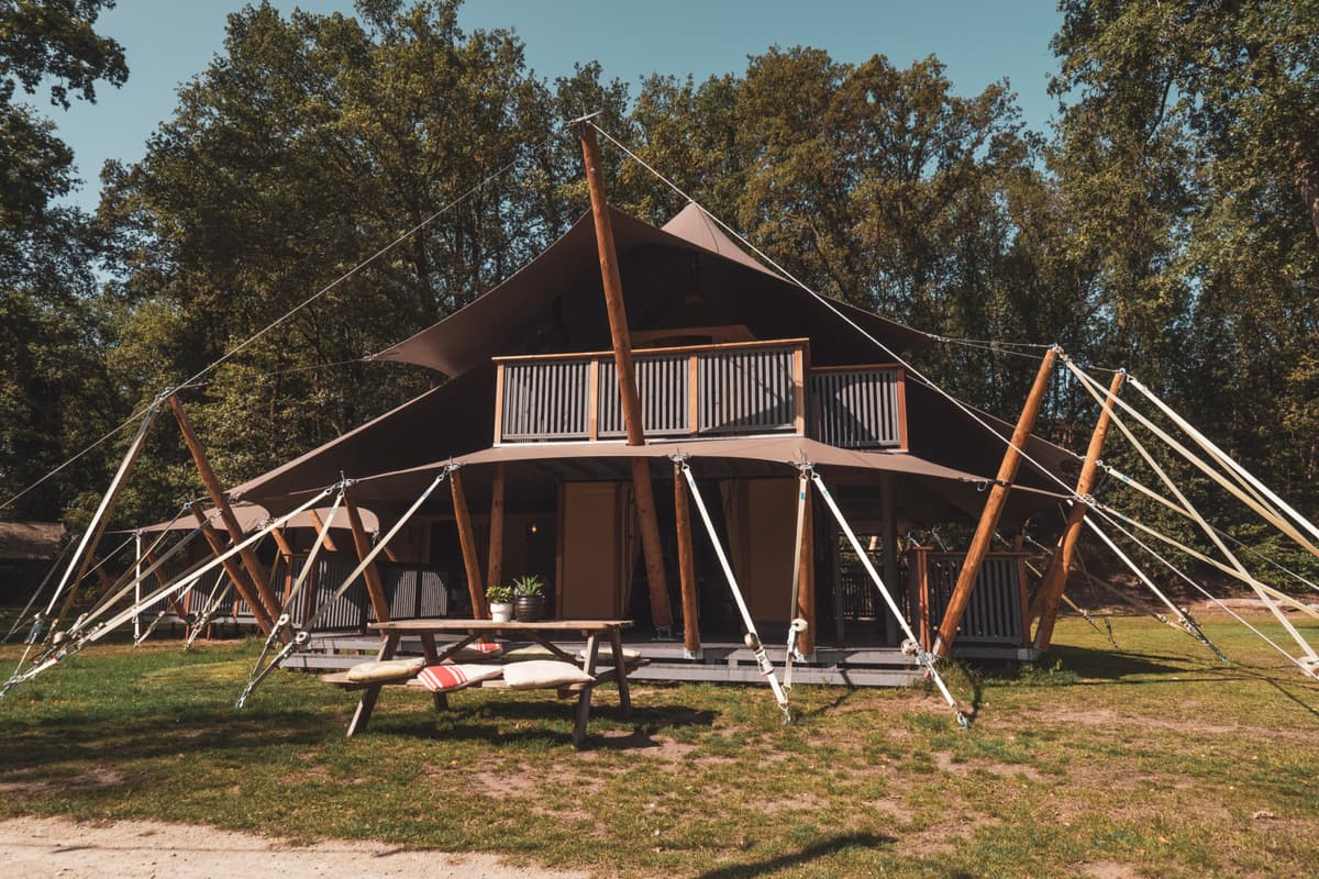 Koningslodge + Hottub
