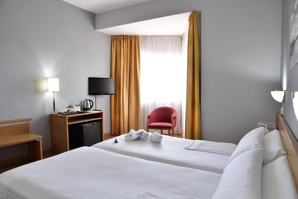 TRH La Motilla Business 1