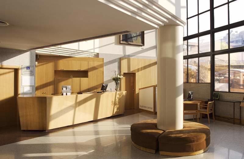 Holiday Inn Piramides 3