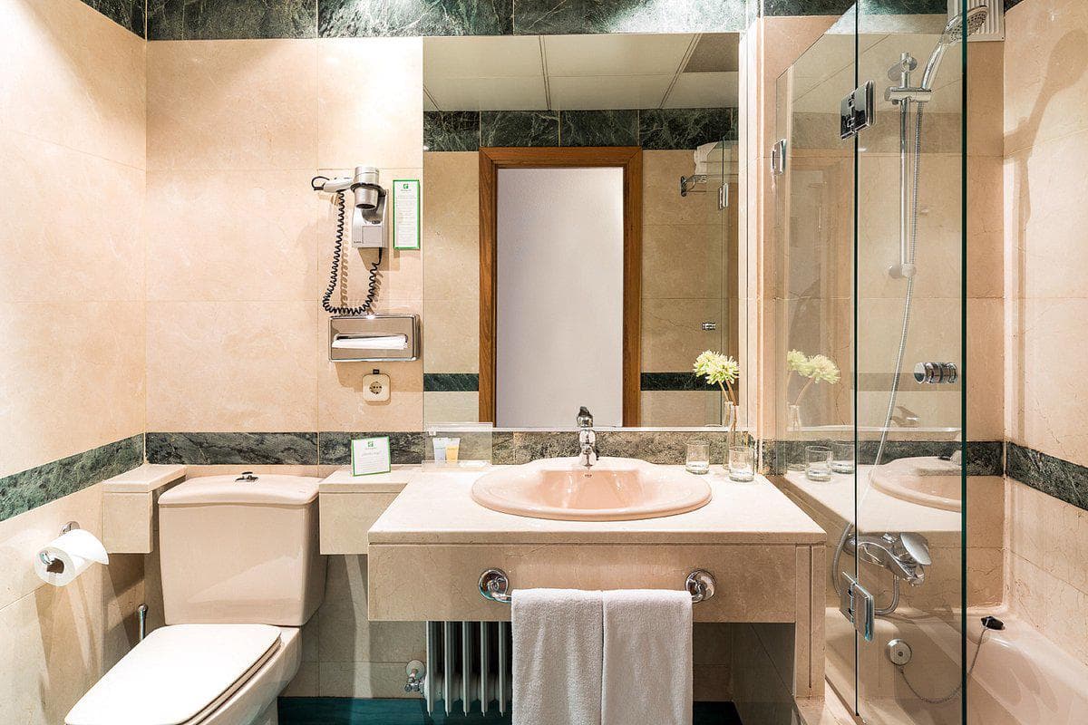 Holiday Inn Piramides 1