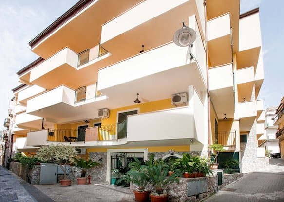 Bizar laag: 8 dagen Residence Le Tartarughe Letojanni voor €289!