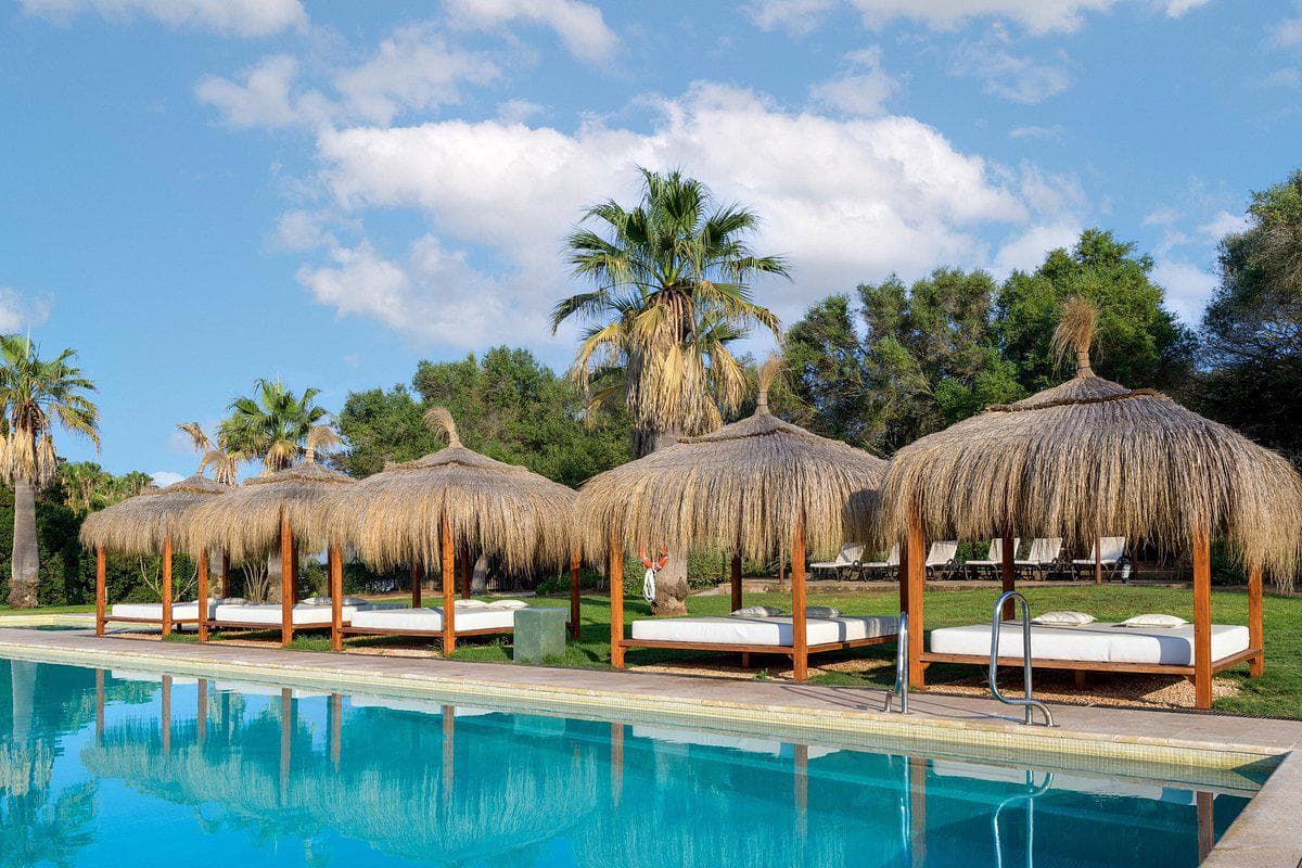 Hacienda Son Antem Autograph 2