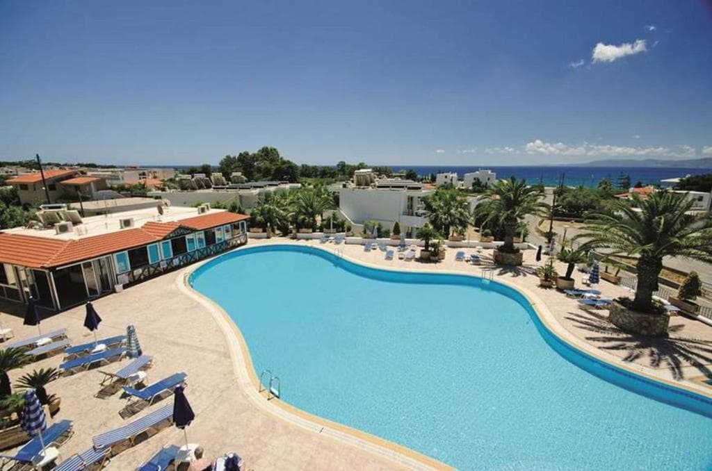 Bizar laag: 8 dagen Pefki bij Coliseum Studios voor maar €365!