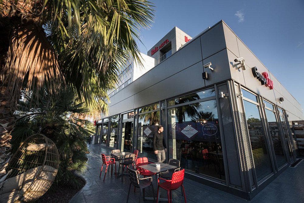 ibis Valencia Bonaire Airport 2