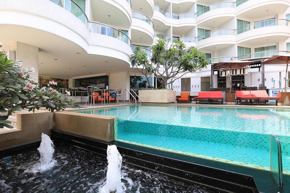 Heerlijk Verblijf in Hotel Golden Sea Pattaya voor €728!