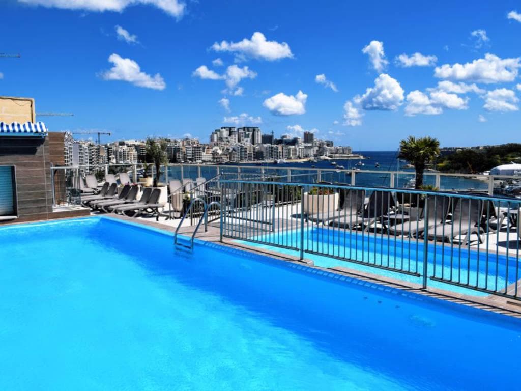 Mega deal: 8 dagen Sliema in Bayview Apartments voor slechts €360!