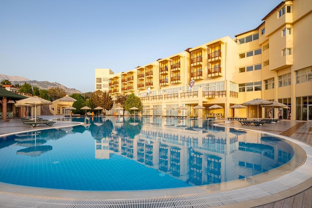 Day en Night Connected Club 3