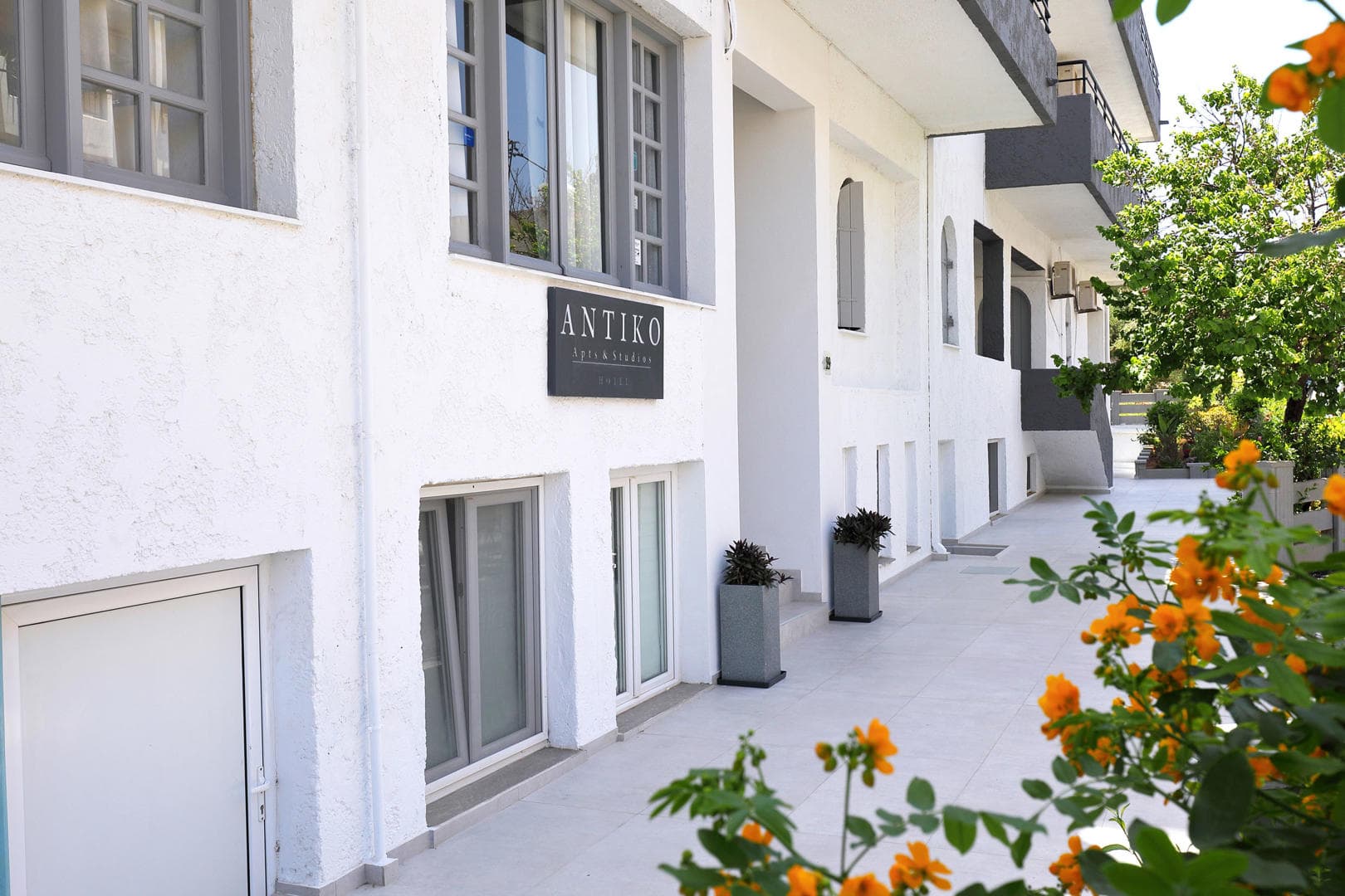 Antiko Apartments en Studios 2